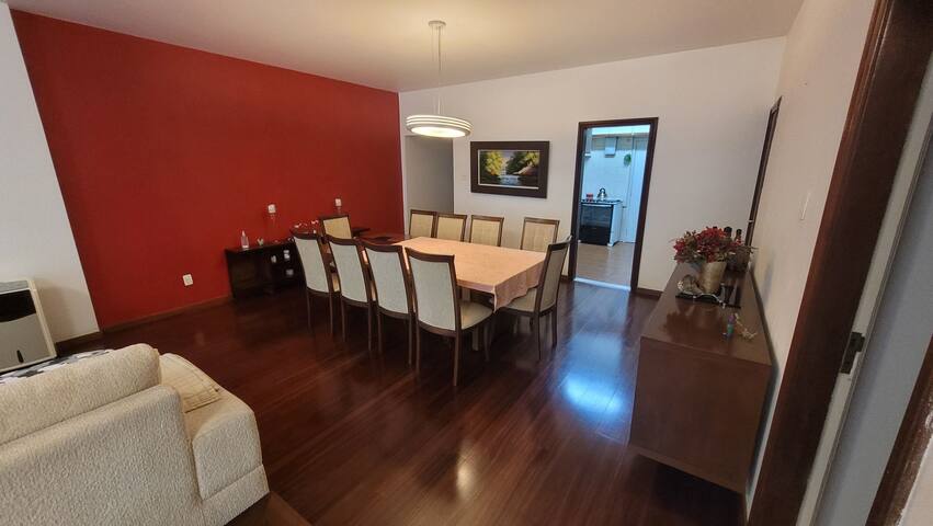 200m2, reformado, melhor local gallery image 2