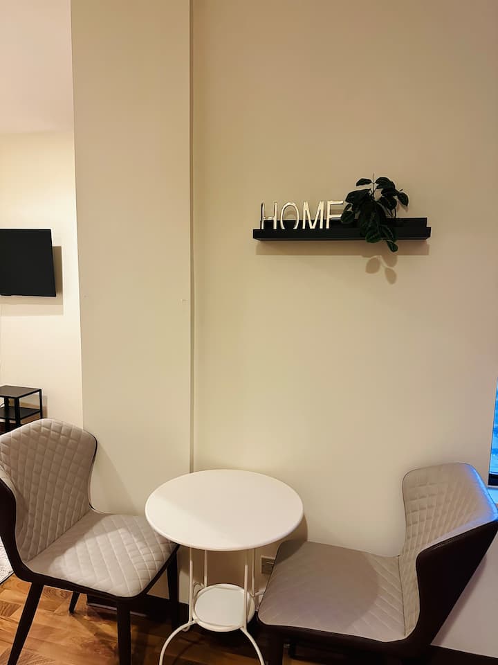 South Loop Studio Hotel (301) - Chicago, IL