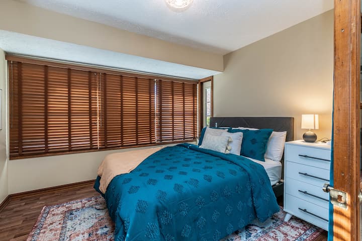 Schlafzimmer 4