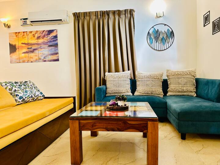 Living room image 4