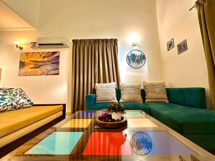 Living room image 7