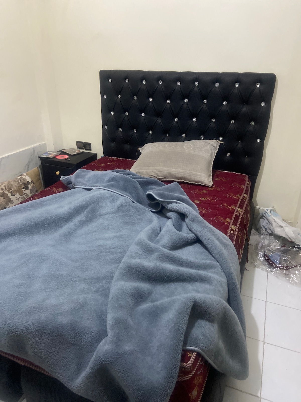 Bed and breakfast in Casablanca  1 bedroom  1 bed  1 shared bathroom - image 2