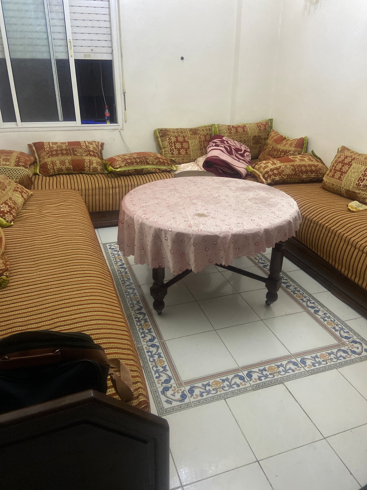 Bed and breakfast in Casablanca  1 bedroom  1 bed  1 shared bathroom