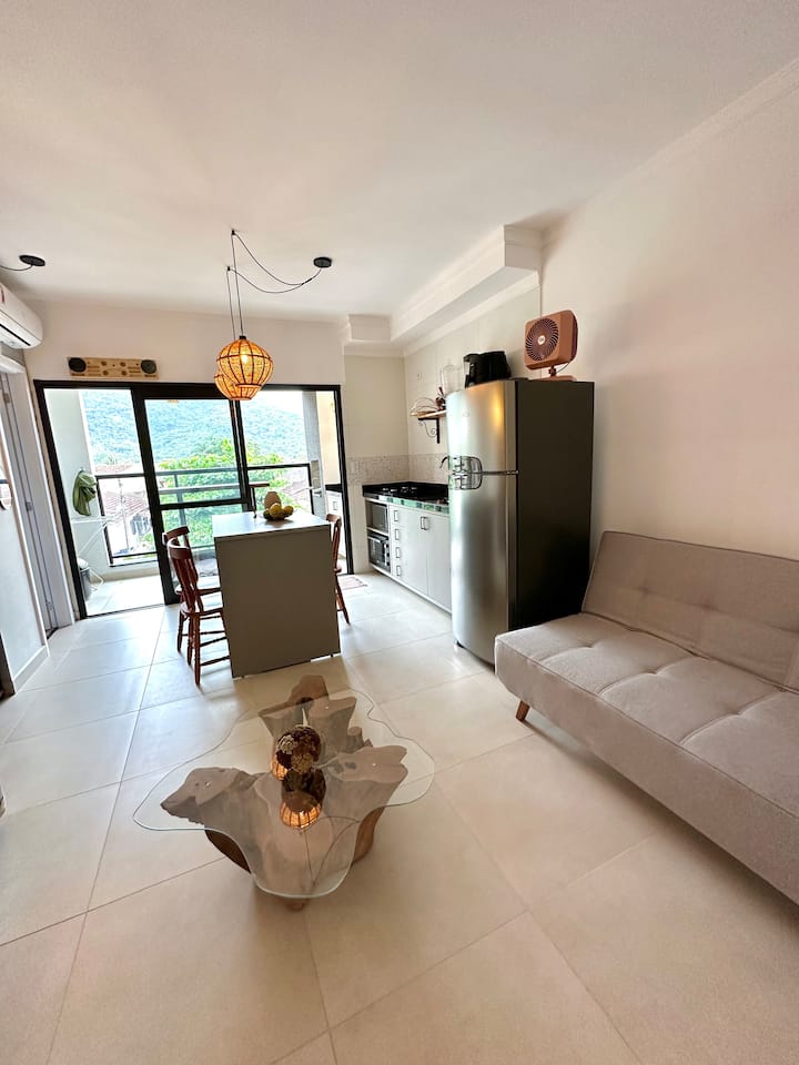 Studio De Novela Na Praia Piscina/ar/wifi/garagem - Ubatuba