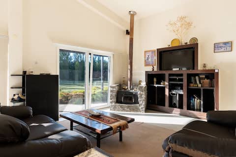 Top performing Airbnb: Las Victorias Residence in Río Negro