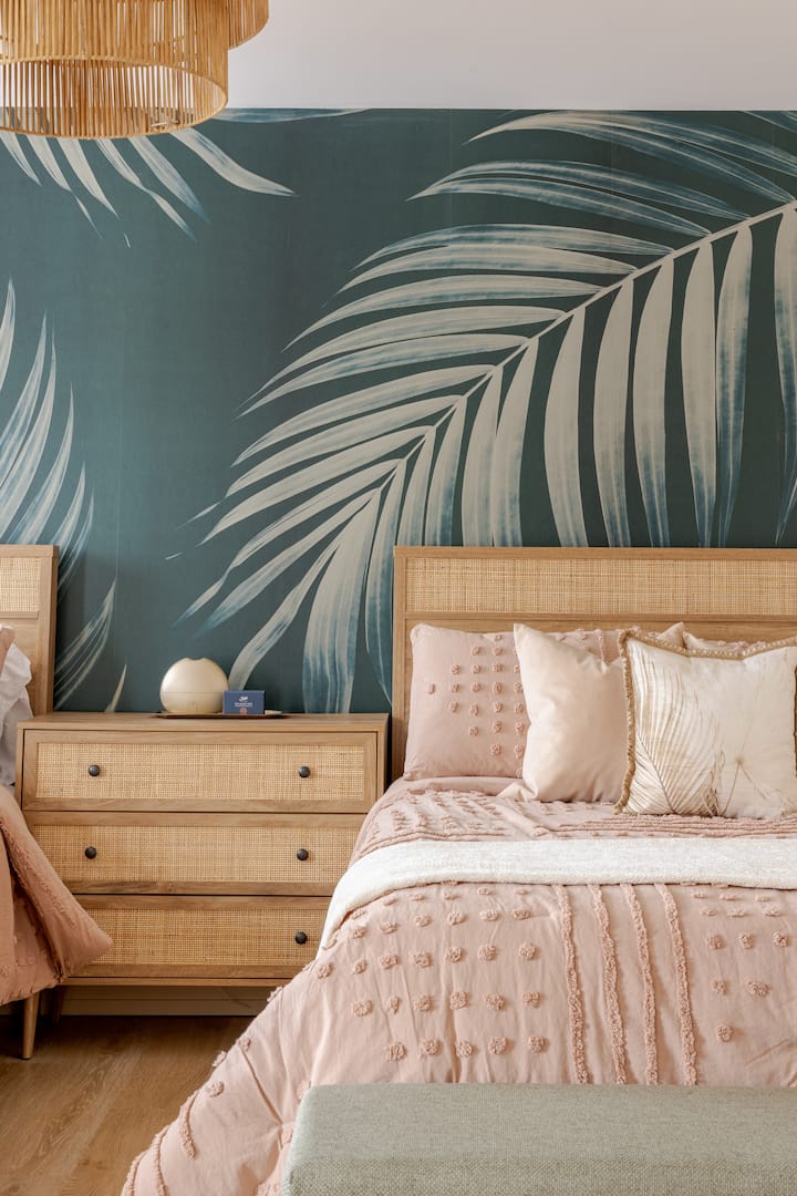 Beach House, The California Sunset-girls Getaway! - Niagara-on-the-Lake