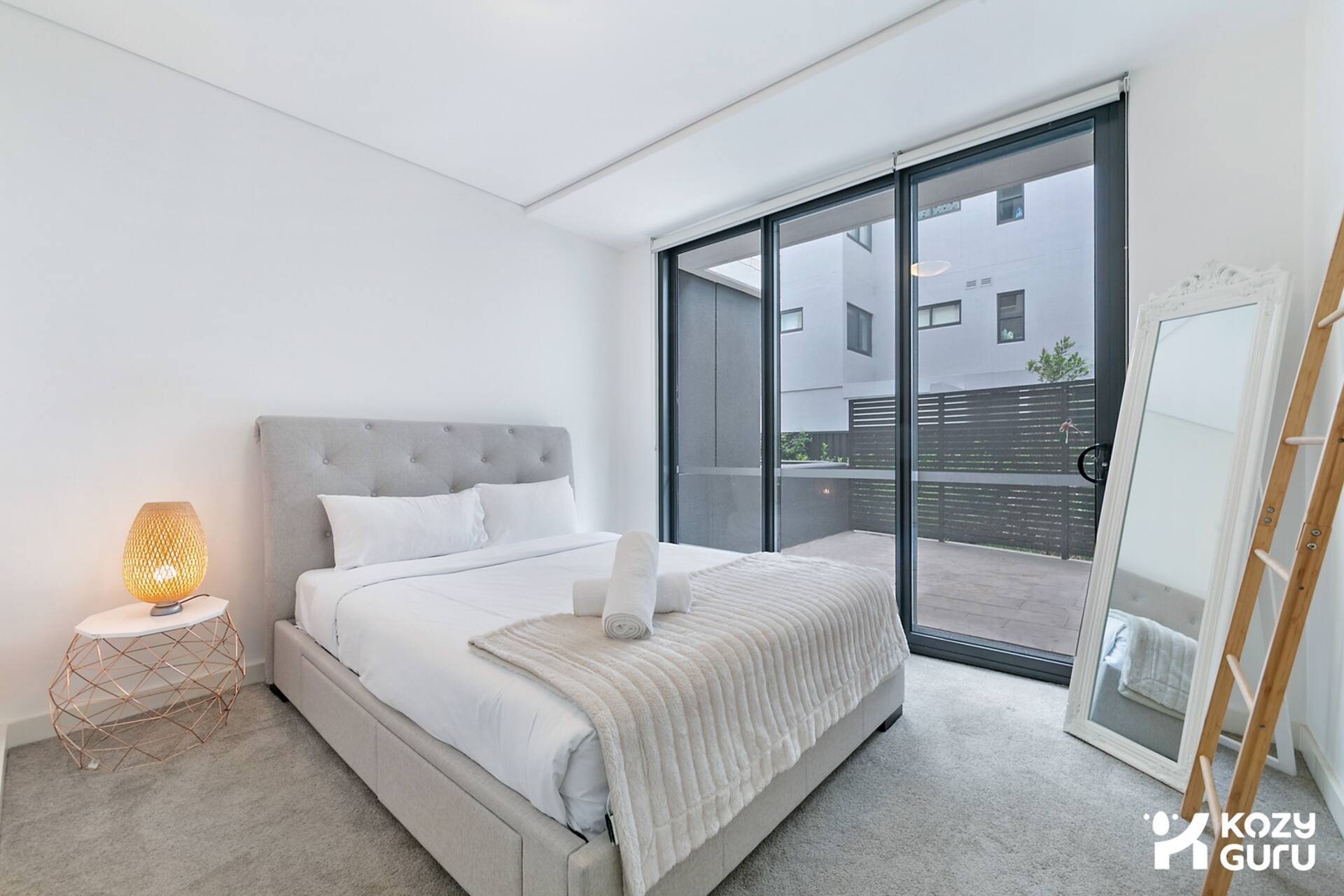 KozyGuru | Waitara | 2 Bed Apt with Private Yard — zdjęcie 5