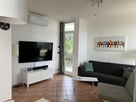 Annuncio Airbnb popolare: Capo Berta Residence - Casa degli Ulivi a Diano Marina