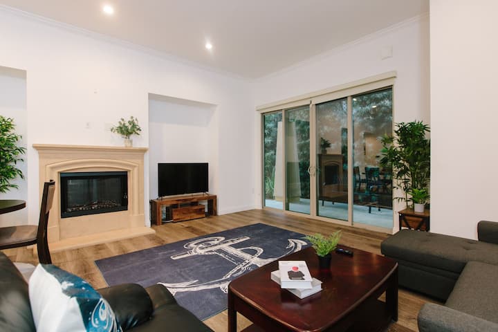 Spacious Comfortable 2b2b/free Parking/ Pasadena - Pasadena, CA