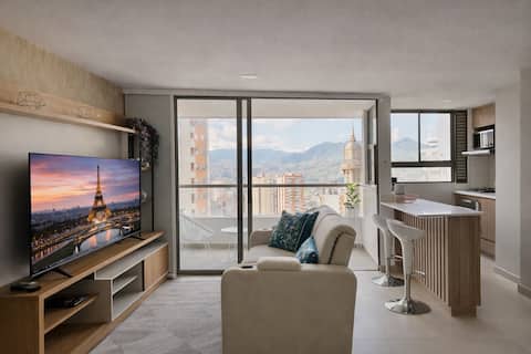 park, trails, pool, view, 24/7 security, luxury