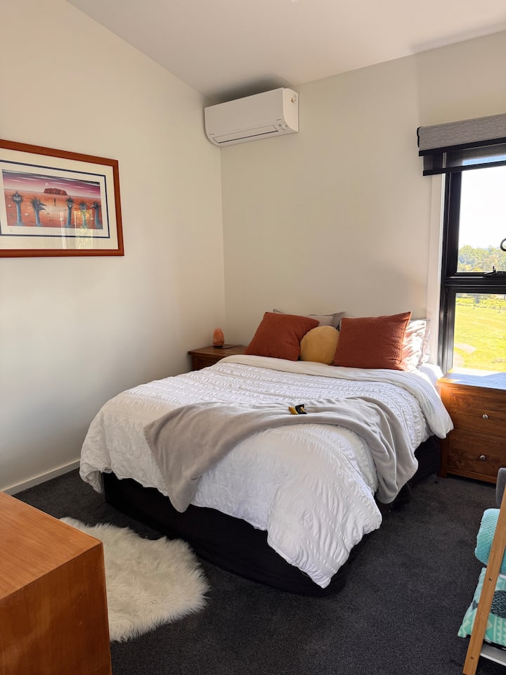 საძინებელი 4