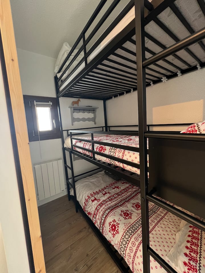 غرفة النوم 2