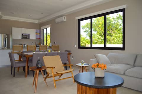 Successful Airbnb property: Condo with Spacious Terrace & Top Views in Cozumel