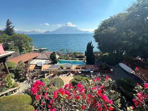 Stunning Private Suite @ Villas of Carmen