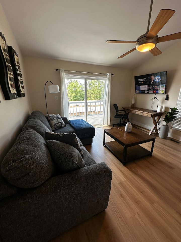 King Bed • Hillside Apartment • Unit D - Warner Robins, GA