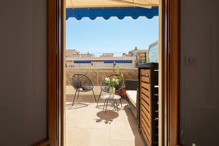 Beautifully Decorated One Bedroom Penthouse - Beaulieu-sur-Mer