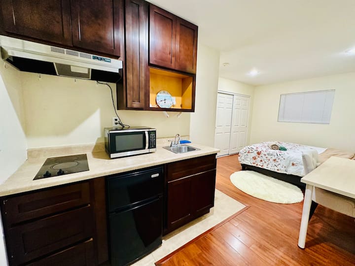 Studio1 Private Kitchen ， Bathroom,tv Free Parking - Hacienda Heights, CA