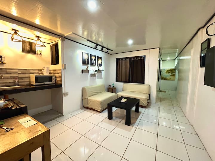 "Central Hub Homestay " Near Airport - Puerto Princesa