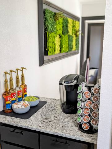 Bachelorettes – 5min to Stockyards gallery image 3