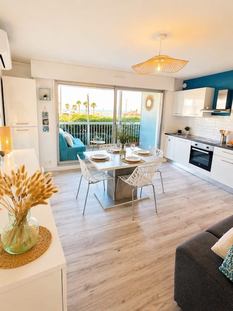 Successful Airbnb property: Walking distance to the beach • Port view • Air conditioning & Parking in Le Barcarès