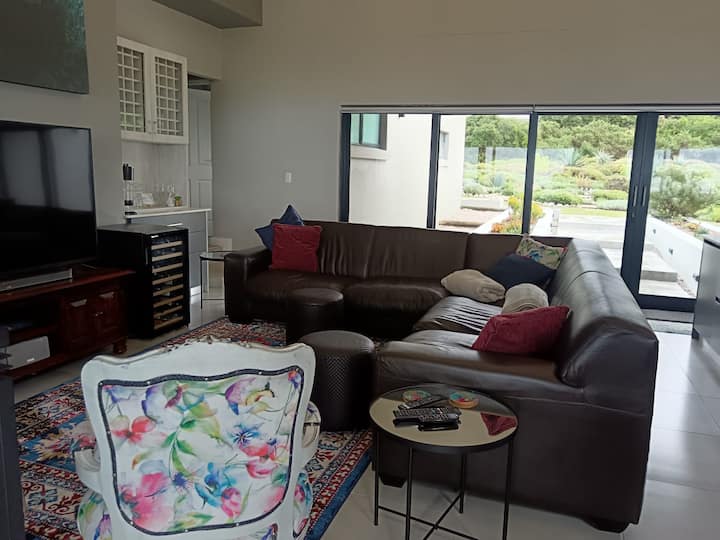 Pinnacle 206 - Mossel Bay