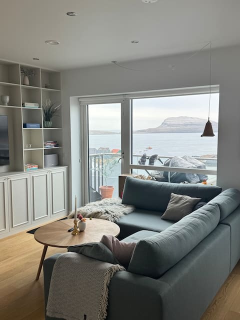 Oceanview Getaway: Apartment with Sweeping Views