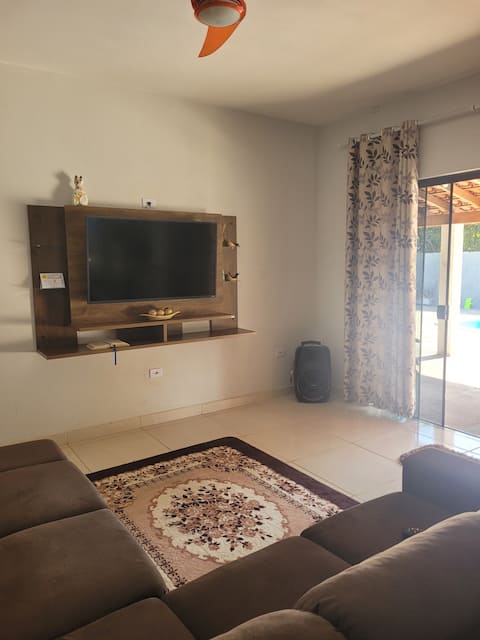 Airbnb em destaque: Country house with swimming pool, pool table and Wi-Fi em São Pedro