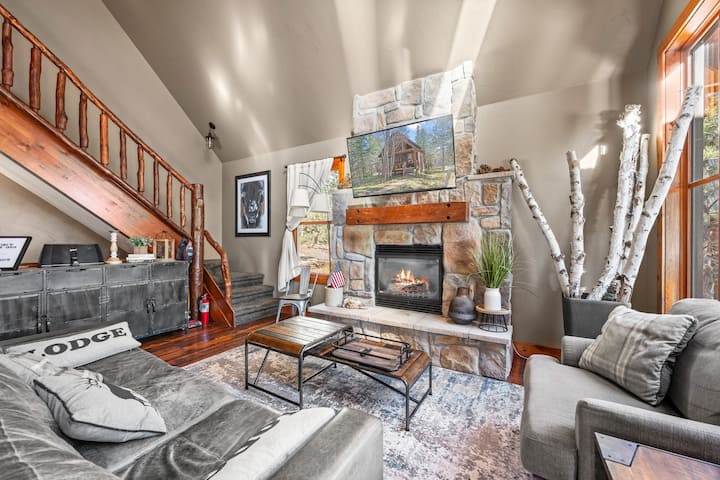 Iron Horse Cabin - Lead, SD