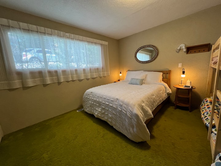 საძინებელი 1