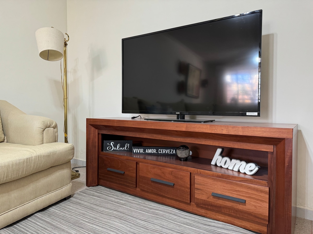 Top Airbnb: Cozy 6 guests+1 floor+garage+location+fact en Lagos De Moreno