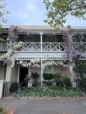 Historic House & Oasis Pool Garden by the Beach