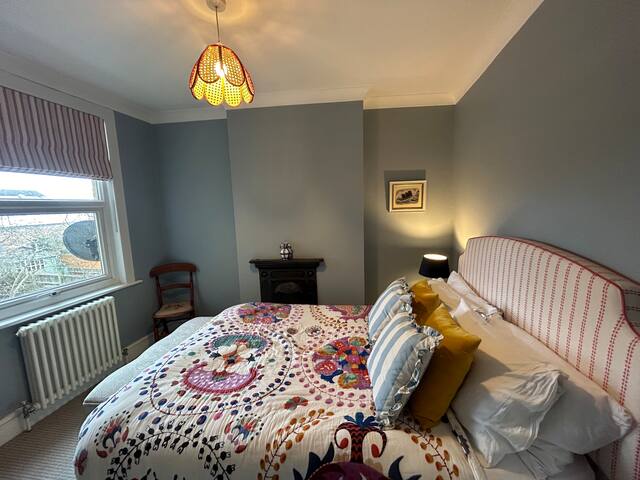 Bright & Stylish 5* Home+Garden+Cosy Log Burner gallery image 5