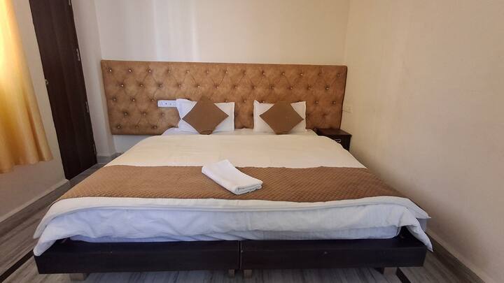 6*6 pohodlných manželských postelí