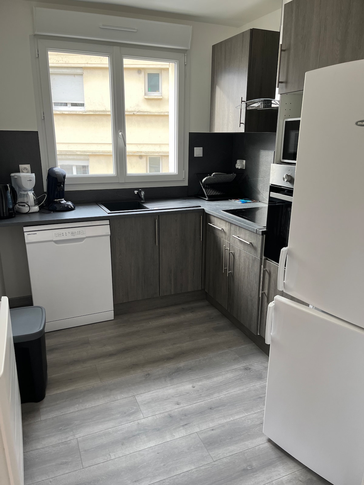 Propiedad de Airbnb exitosa: Furnished apartment rental in the city center en Saint Valery En Caux