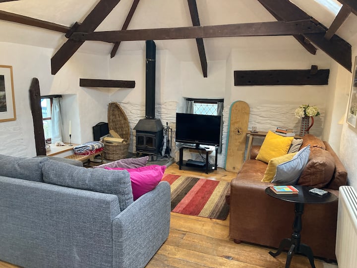 Cosy Cornish Cottage - Polzeath Beach
