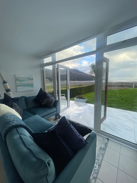 Stunning sea view apartment