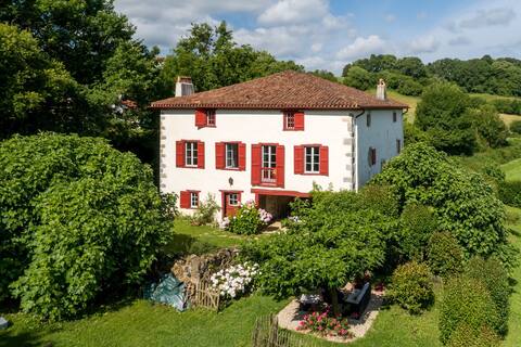 Beautiful 17th century Basque house