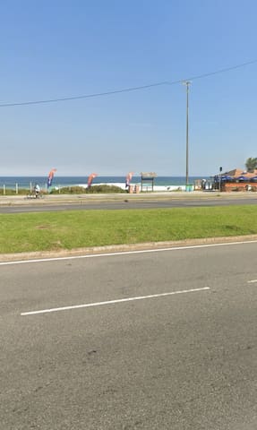 Casa Frente ao Mar (Espaço 3º Andar) Cond. fechado