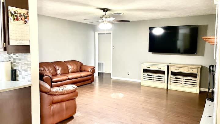 Lexlin Residence-dfw/duncanville - DeSoto, TX