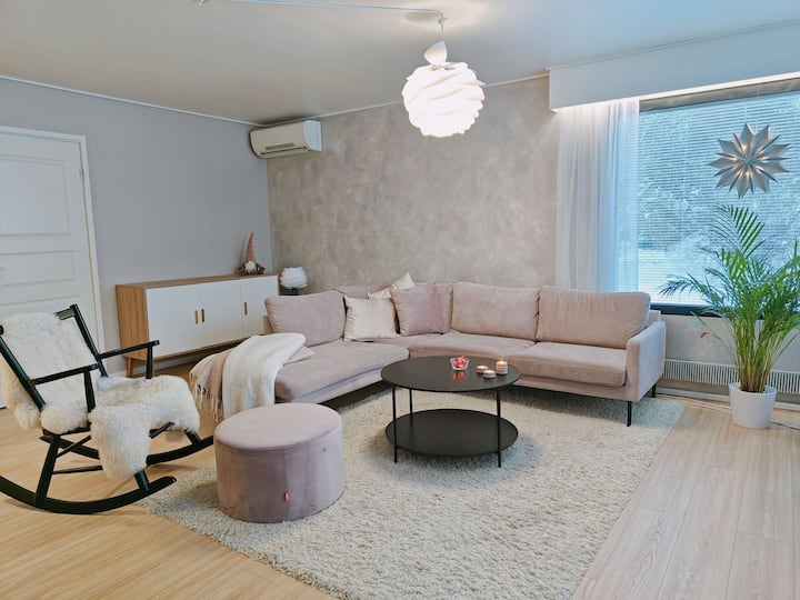 Villa Aurora Bubbles With Jacuzzi - Rovaniemi