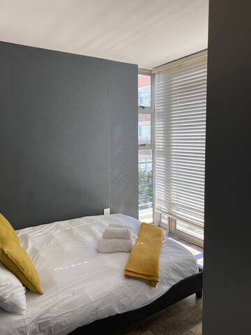 2 bed apt in Green point with battery backup gallery image 2