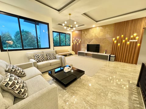 Villa 4BR Private Pool Vimala Hills By Villaire