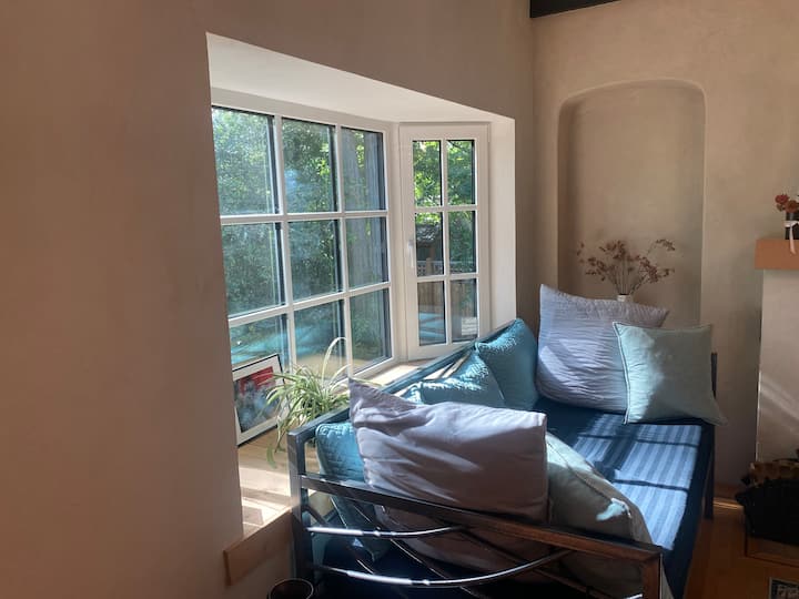 Romantic Willow View Quarters - 킬로나