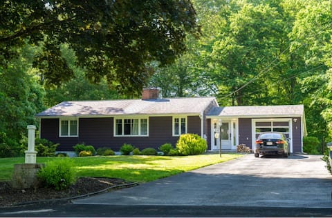 1 Acre, Central Air, Fire Pit, Fenced Yard, Patio