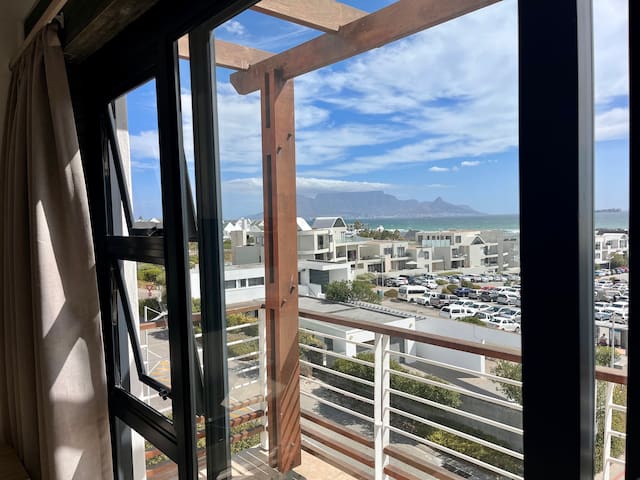 Azure, Big Bay, Beach,Pool,Inverter gallery image 2