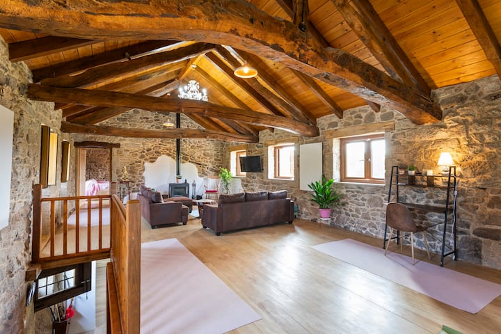 Beautiful Stone House Eco Retreat In Galicia - Guitiriz