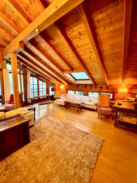 Cozy attic apartment in Reith