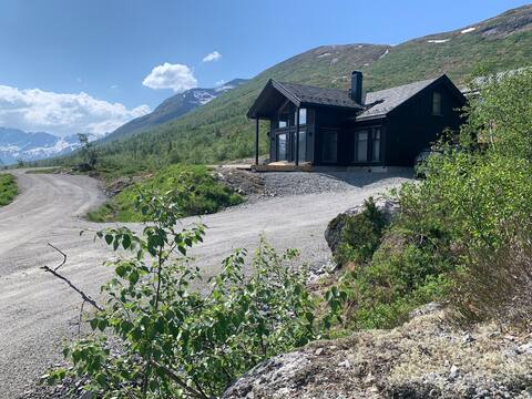 Moderne hytte på Fjellsetra