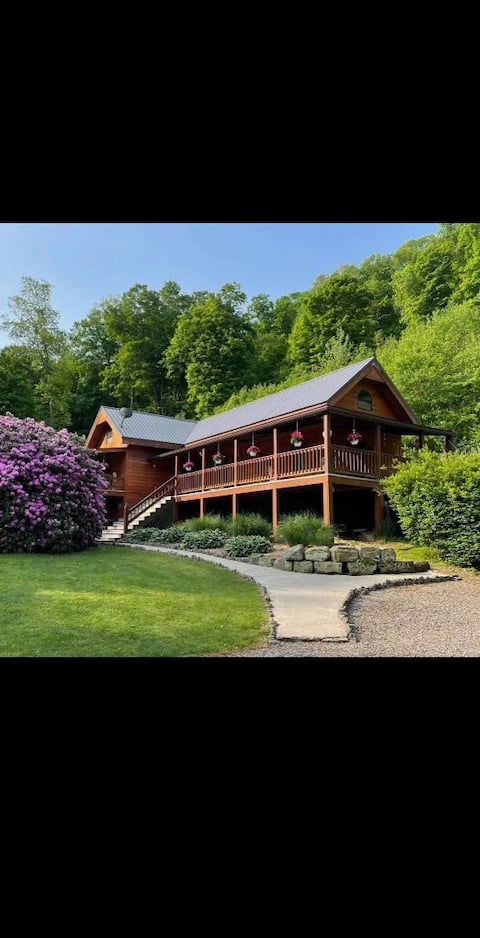 Private, rustic cabin getaway
