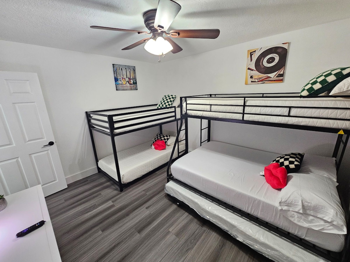 Bunk room 1 in front of home, sleeps 6 in this room, trundle under bed to the right (twin/twin bunk and full/twin w trundle)